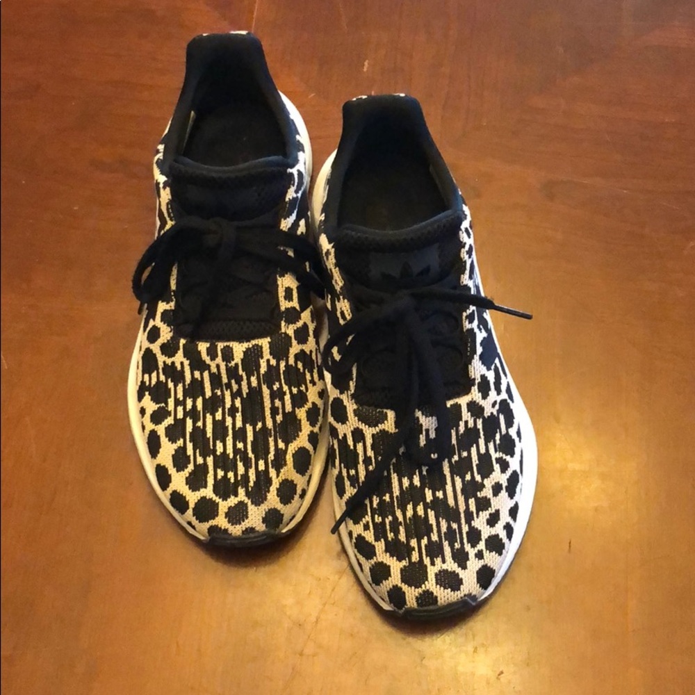 Addidas cheetah print shoes ! In good condition